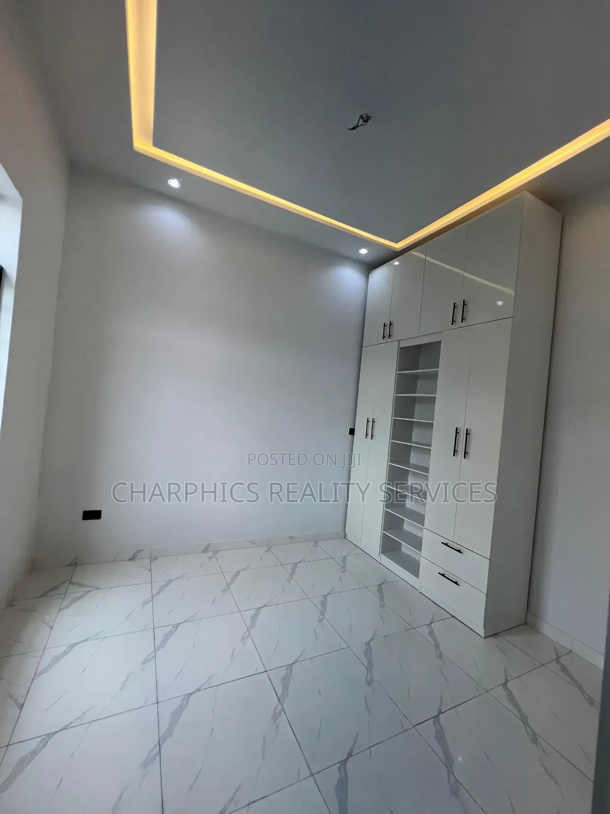 4bdrm Duplex in Off Lekki-Epe Expressway for sale