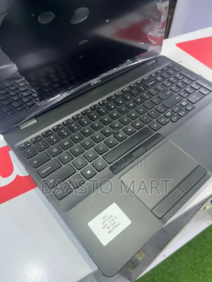Laptop Dell Latitude 5501 8GB Intel Core i9 SSD 256GB