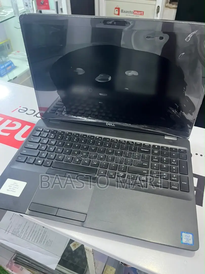 Laptop Dell Latitude 5501 8GB Intel Core i9 SSD 256GB