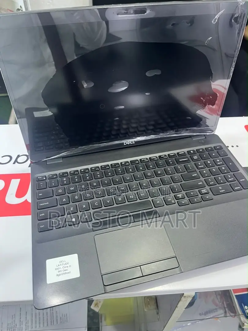 Laptop Dell Latitude 5501 8GB Intel Core i9 SSD 256GB