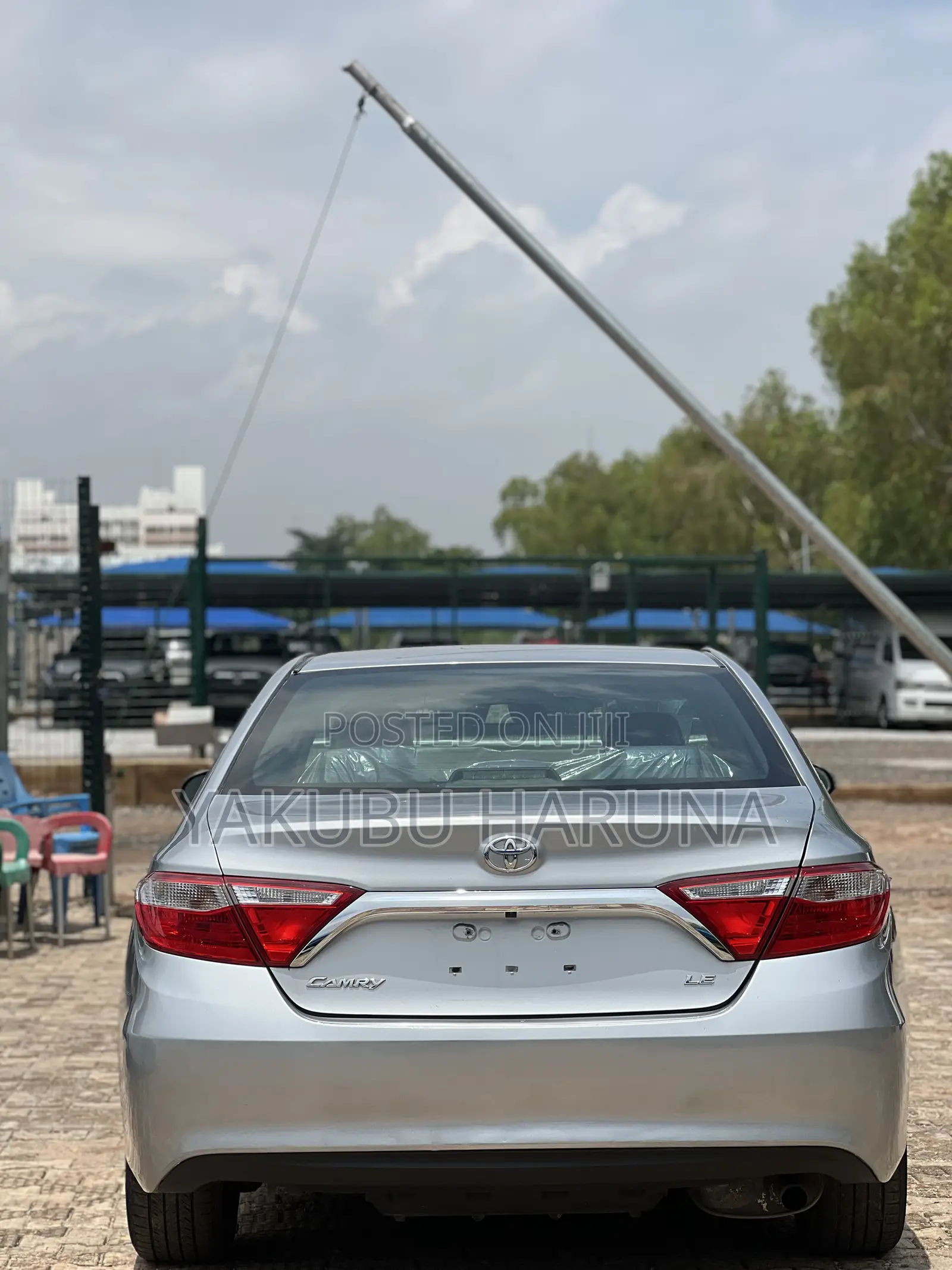 Toyota Camry LE 4dr Sedan (2.5L 4cyl 6A) 2015 Silver