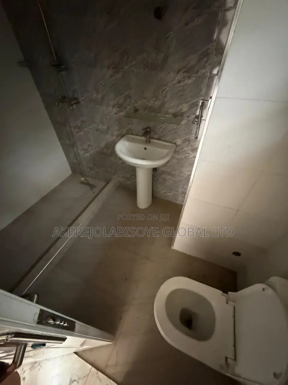 3bdrm Apartment in Katampe Abuja for sale