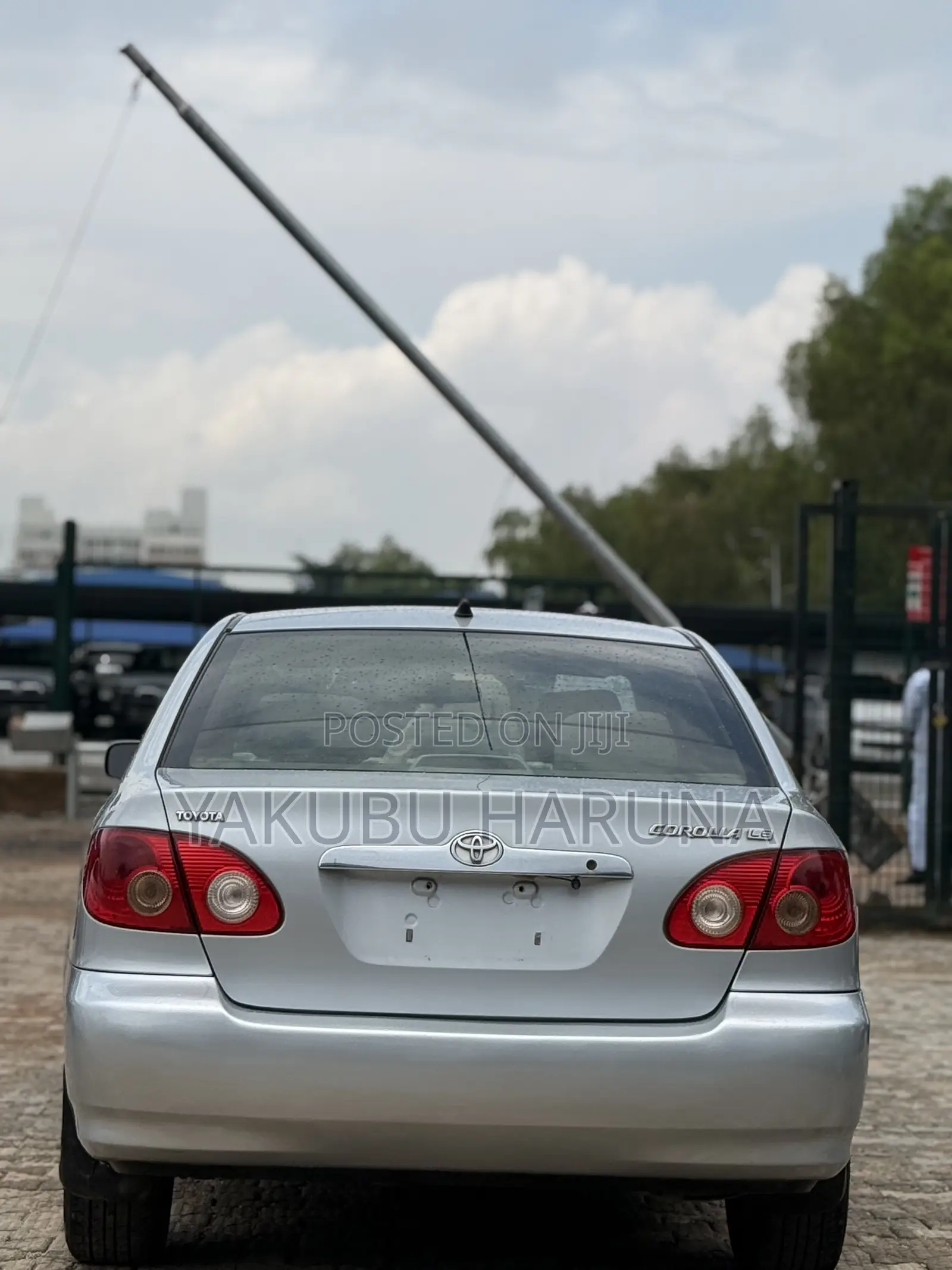 Toyota Corolla LE 2005
