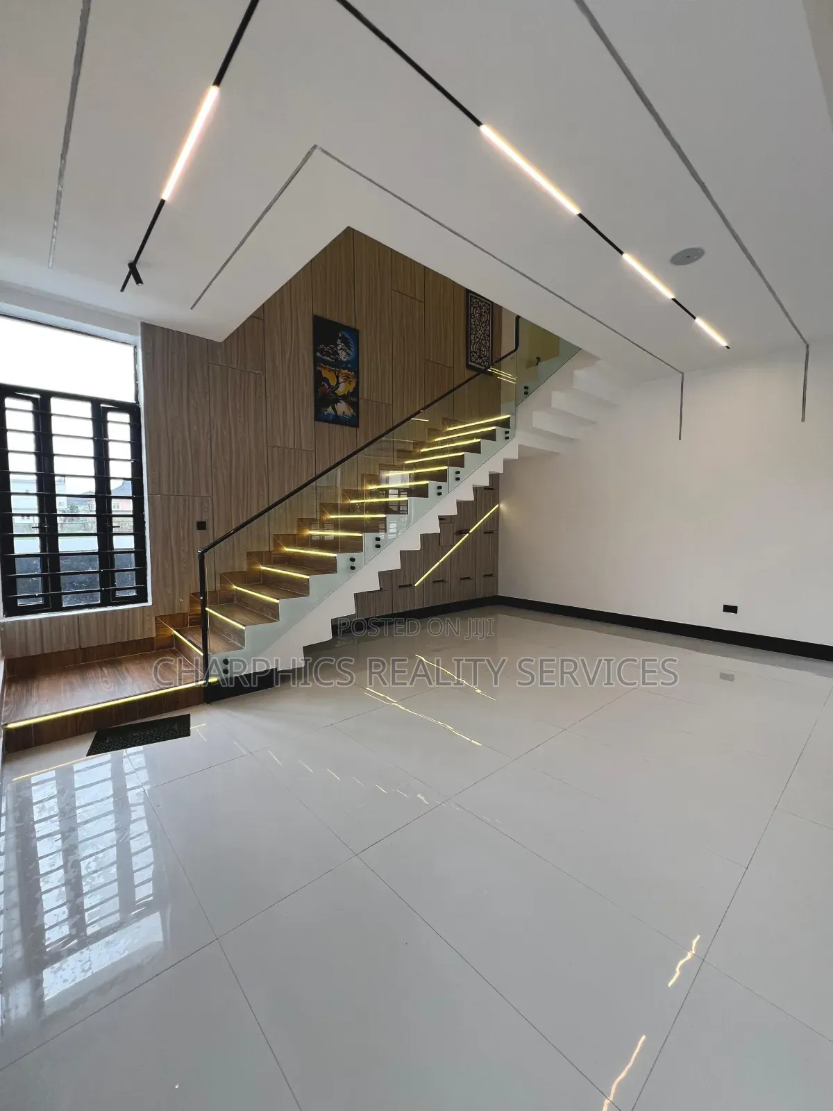 5bdrm Duplex in Off Lekki-Epe Expressway for sale
