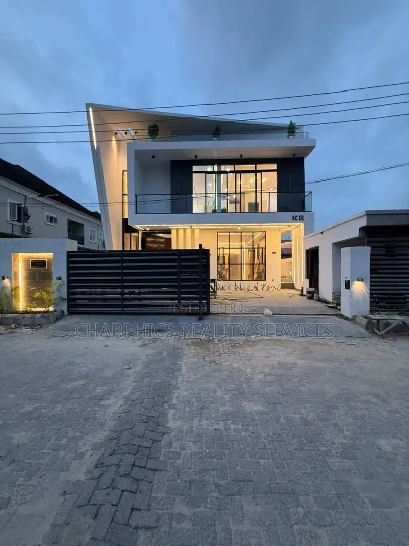 5bdrm Duplex in Off Lekki-Epe Expressway for sale