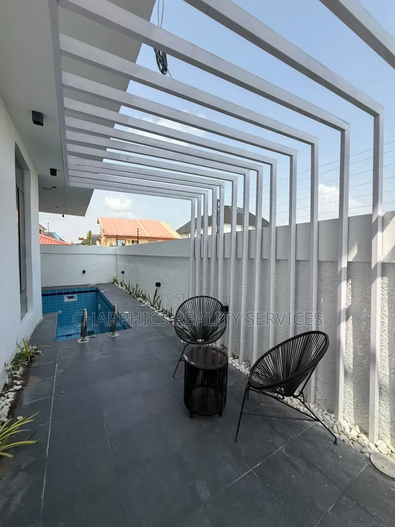 5bdrm Duplex in Off Lekki-Epe Expressway for sale