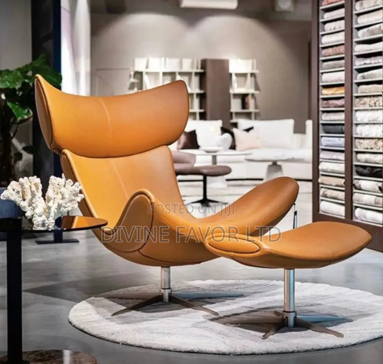 Swivel Accent Chair