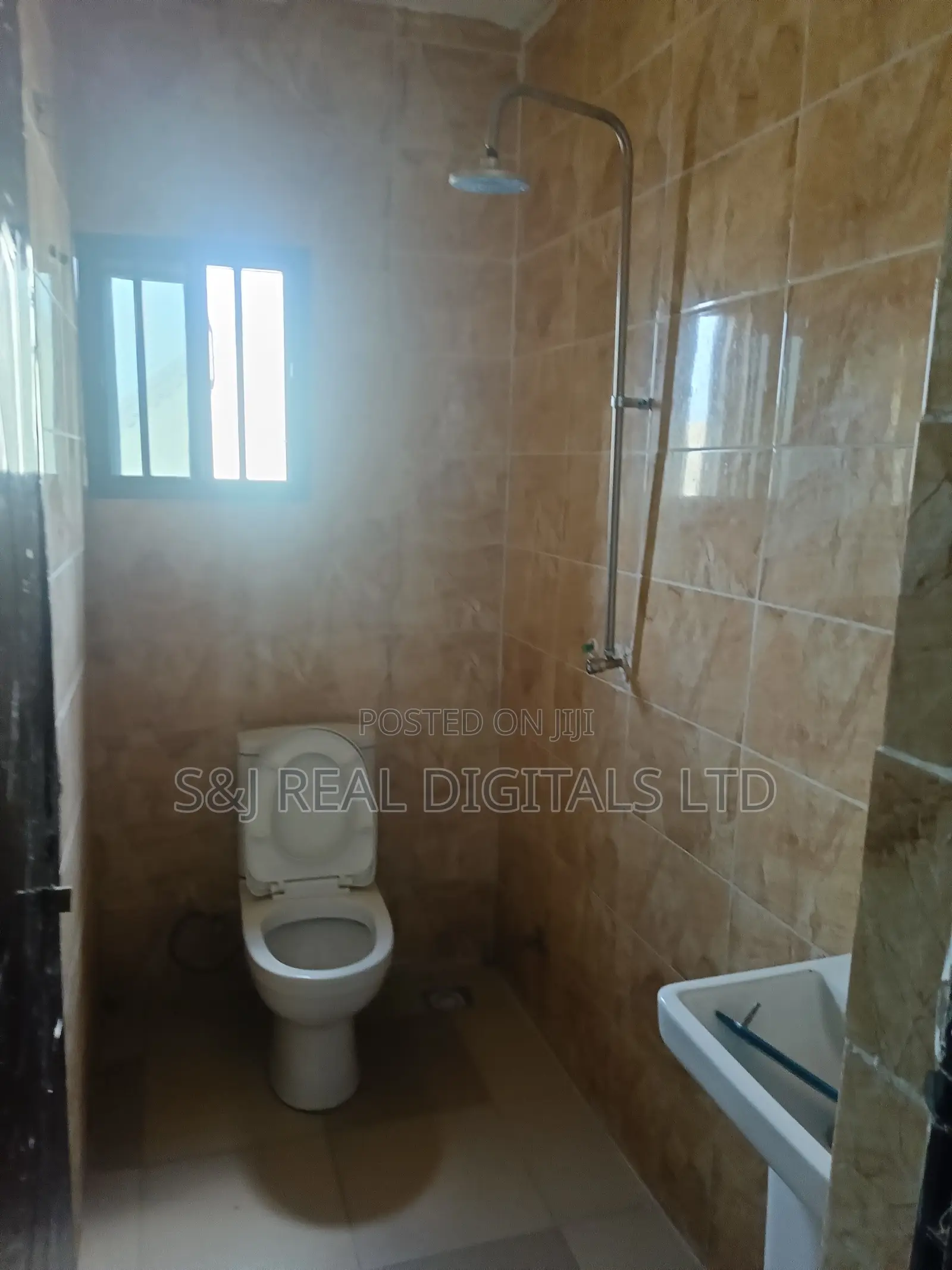3bdrm Apartment in Kubwa for rent