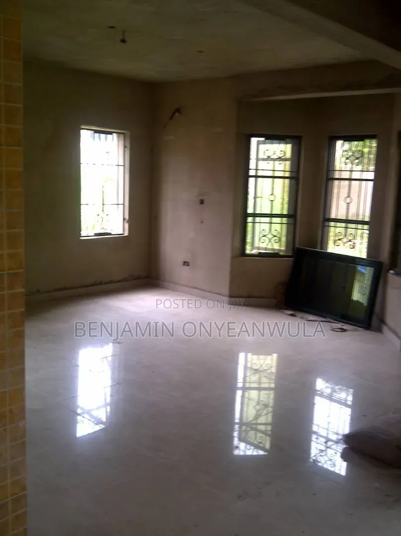 4bdrm Duplex in Off Kara Ibafo, Obafemi-Owode for sale