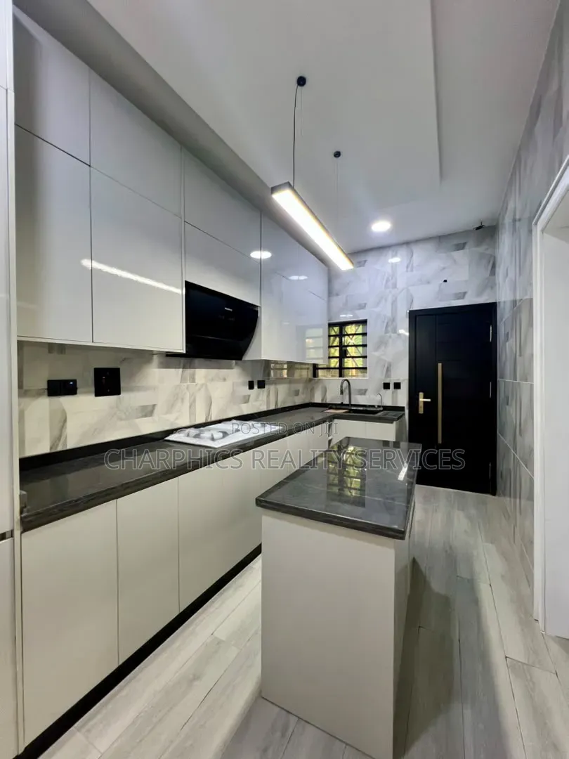 4bdrm Duplex in Off Lekki-Epe Expressway for sale