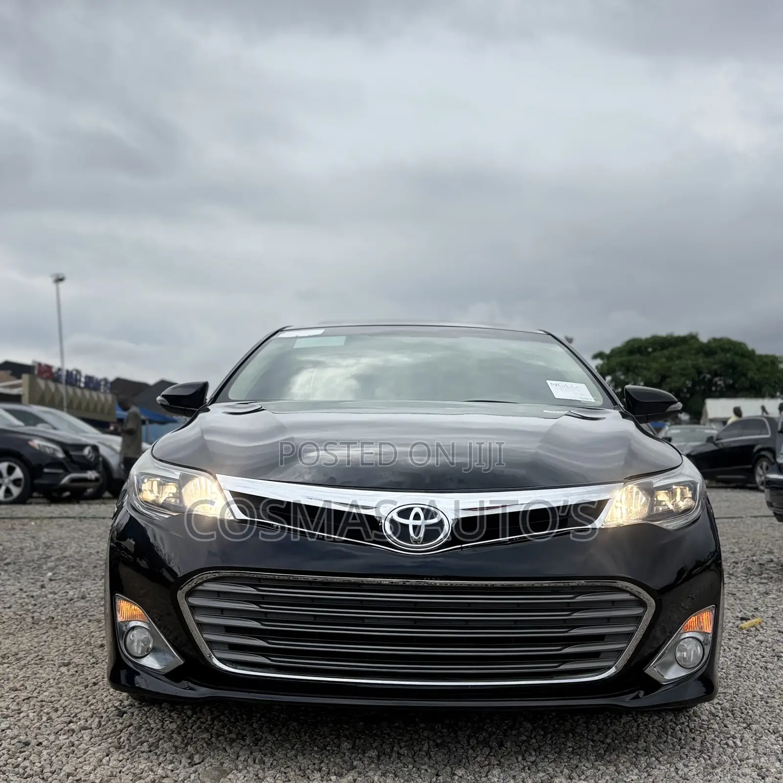 Toyota Avalon XLE Premium Sedan FWD (3.5L 6cyl 6A) 2013 Black