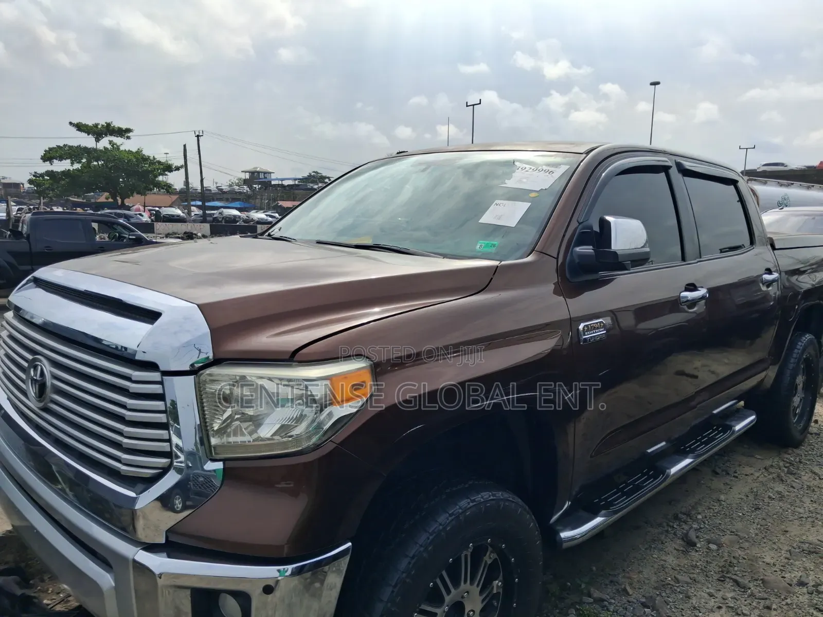 Toyota Tundra 2018 Orange