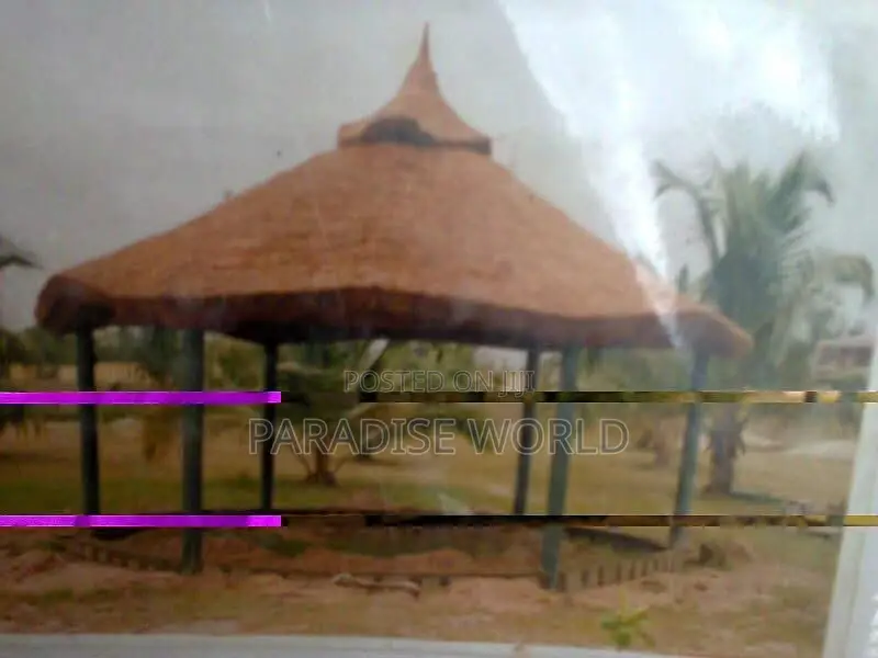 Bush Bar, Gazebo