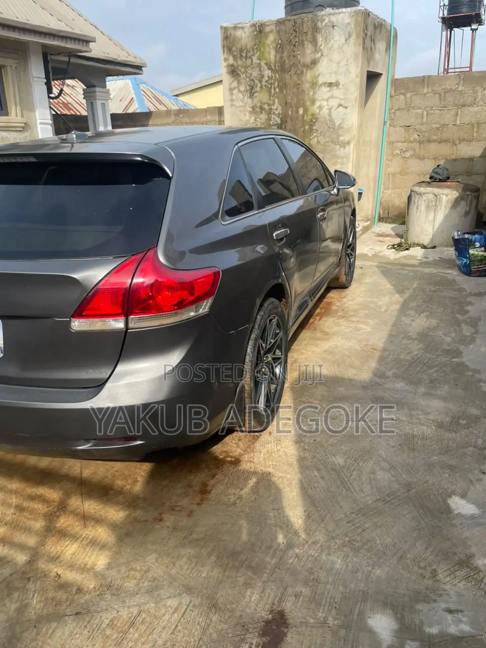 Toyota Venza LE 2010 Gray