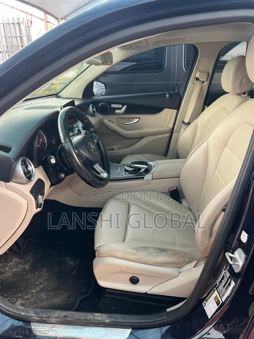 Mercedes-Benz GLC-Class 2016 Blue