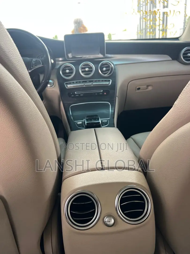Mercedes-Benz GLC-Class 2016 Blue