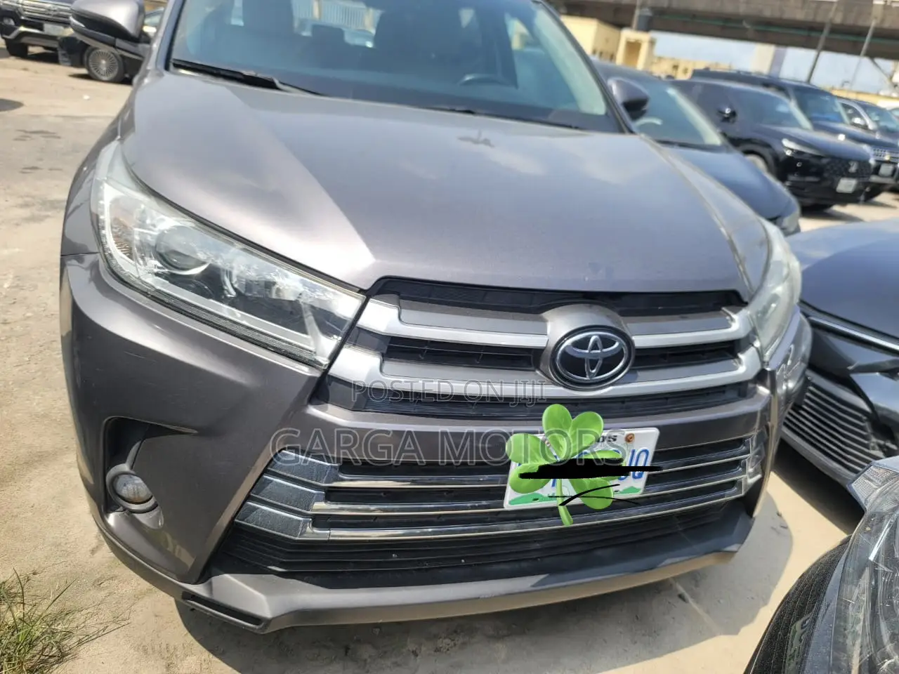 Toyota Highlander XLE 4dr SUV (3.5L 6cyl 6A) 2015 Gray