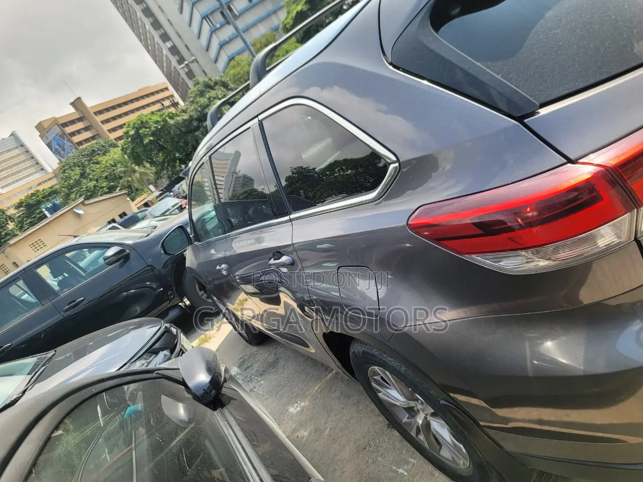 Toyota Highlander XLE 4dr SUV (3.5L 6cyl 6A) 2015 Gray