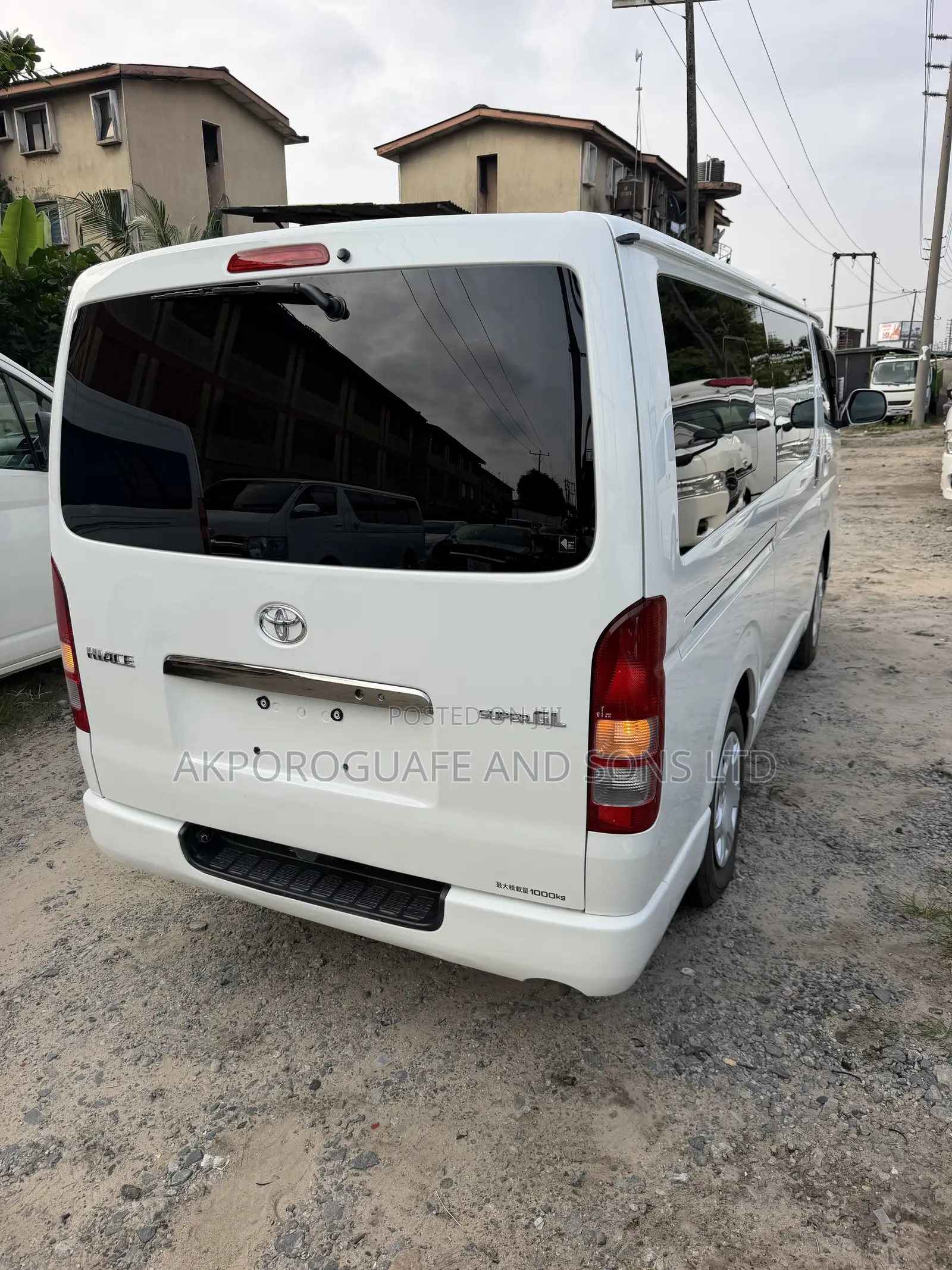 Toyota HiAce 2018 White