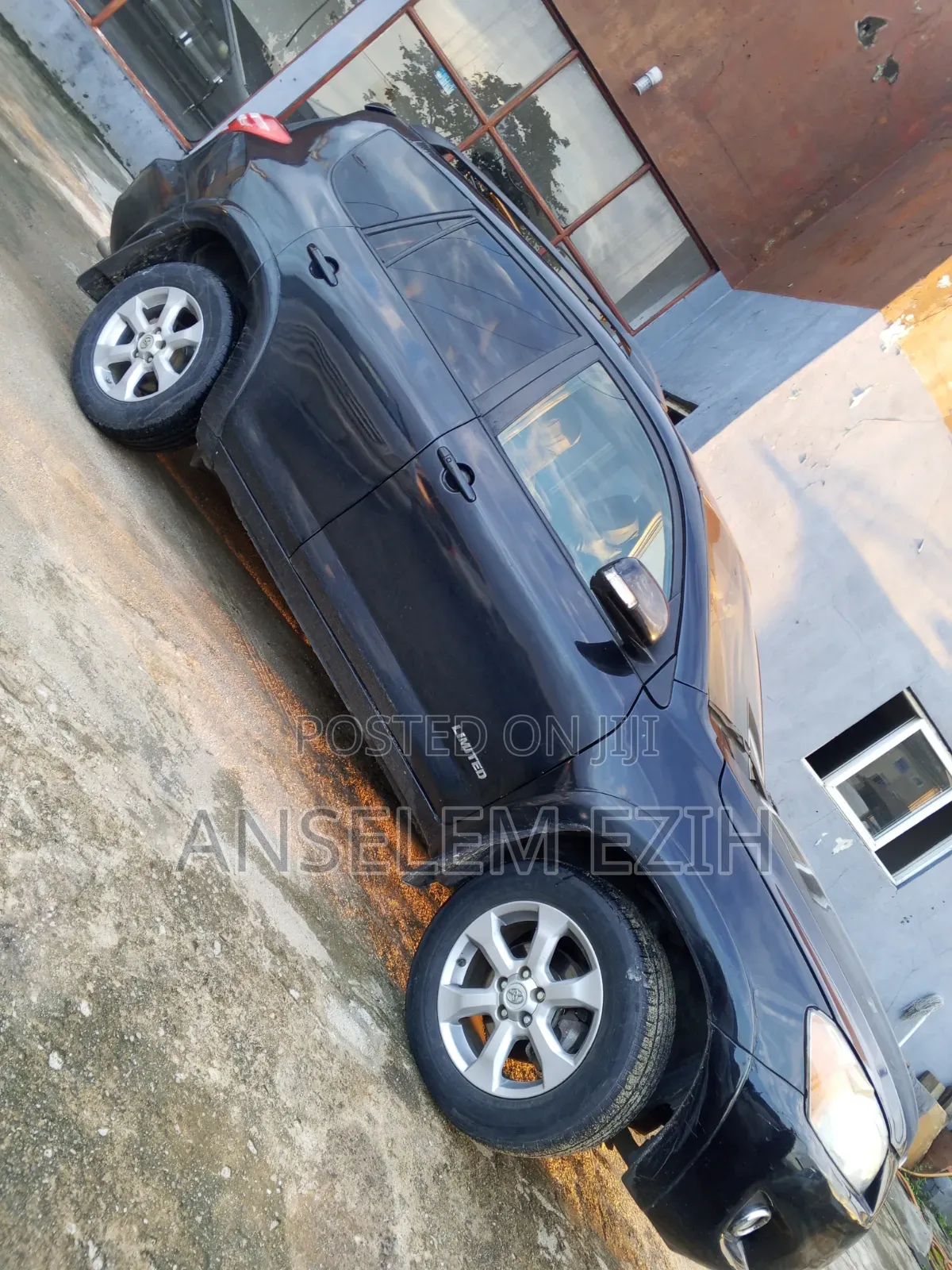 Toyota RAV4 2010 Black