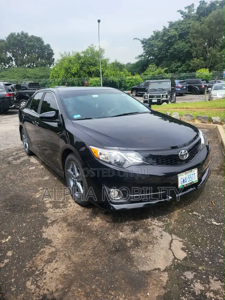 Toyota Camry 2013 Gray