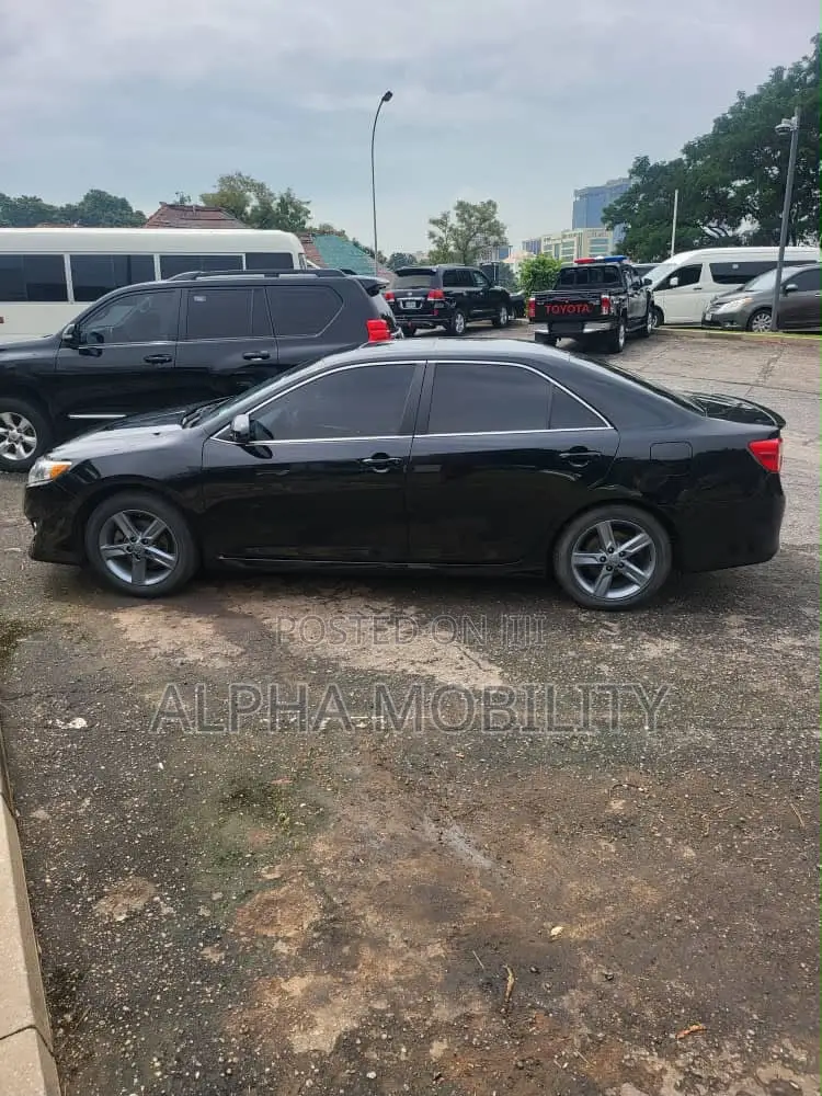 Toyota Camry 2013 Gray