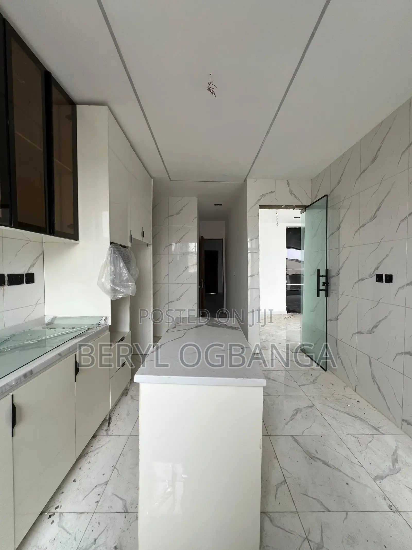 3bdrm Apartment in Ikate for rent