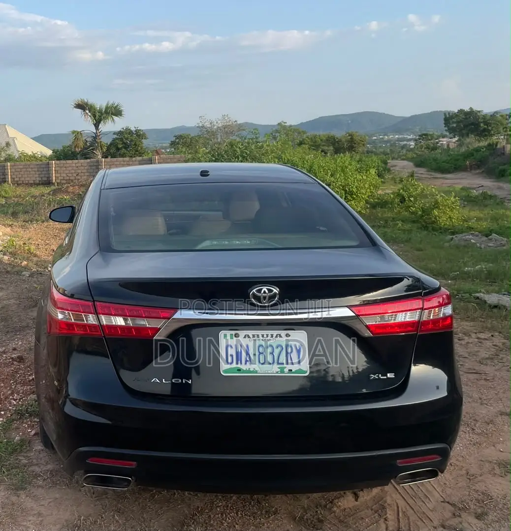 Toyota Avalon XLE 4dr Sedan (3.5L 6cyl 6A) 2015 Black