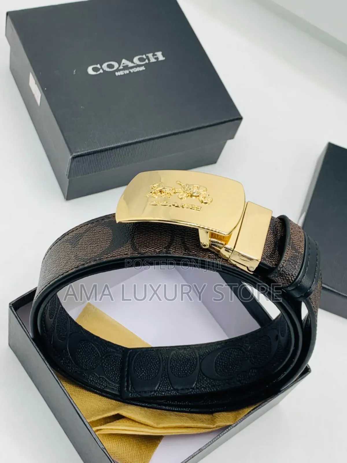 Coach Luxury Men Leather Belt – Stylish, Durable High Quality