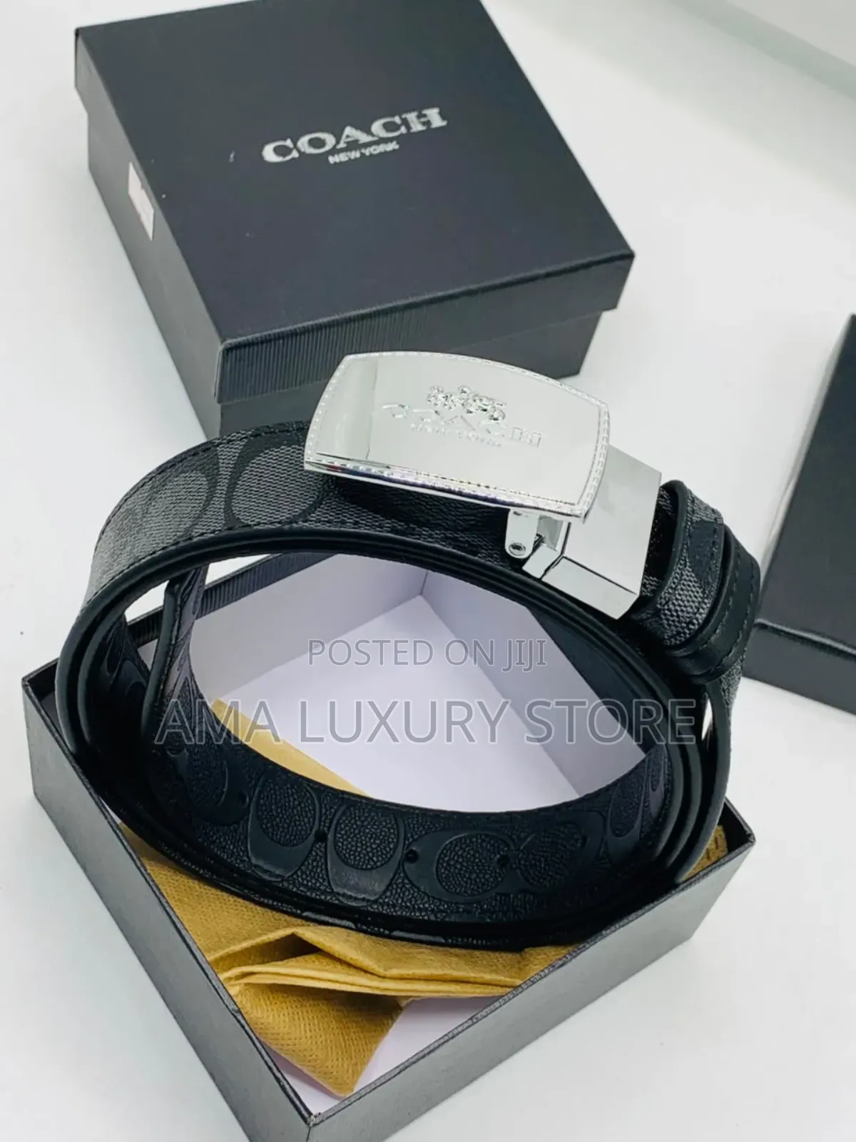 Coach Luxury Men Leather Belt – Stylish, Durable High Quality