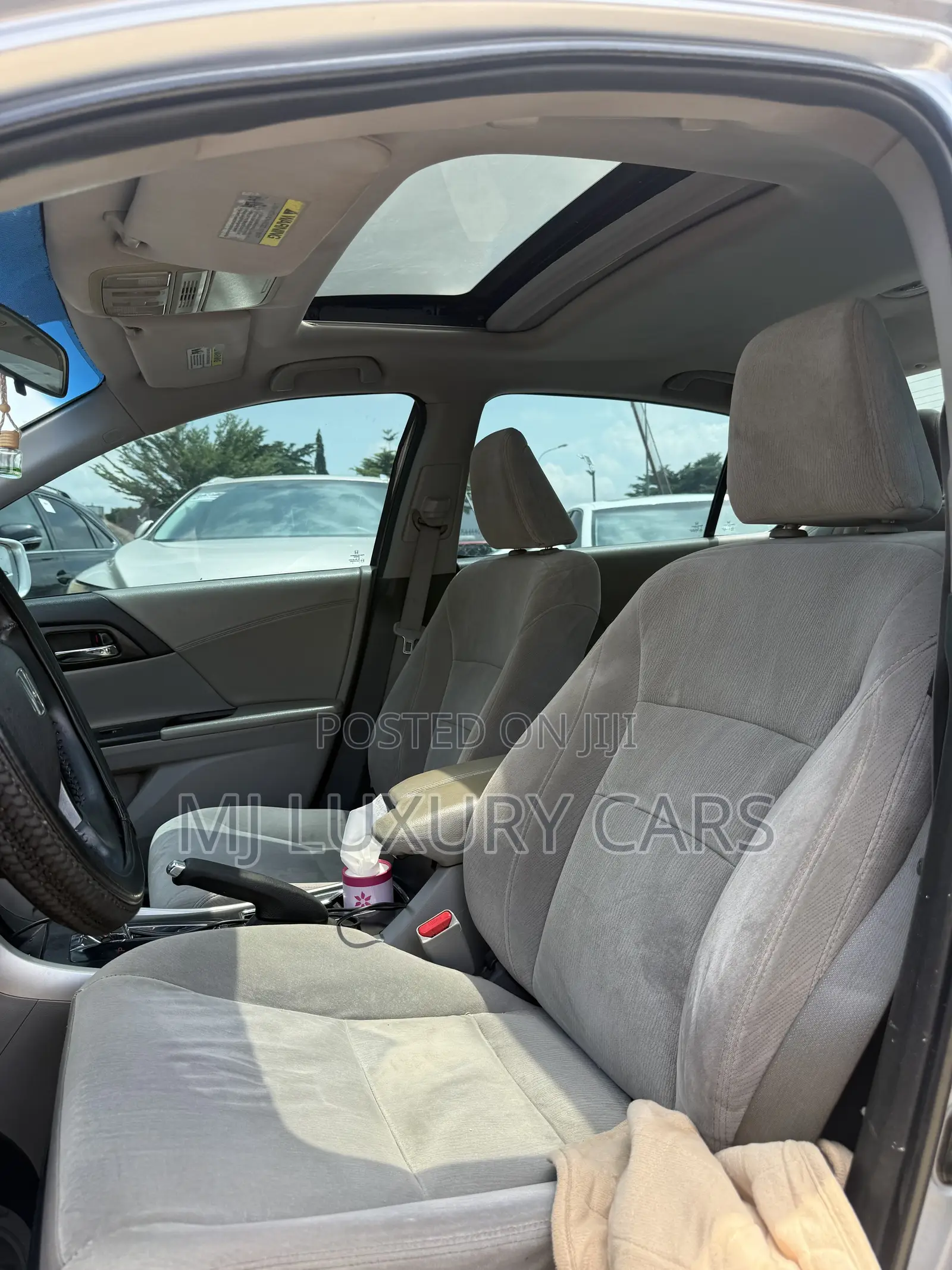 Honda Accord LX 4dr Sedan FWD (2.4L 4cyl 2A) 2016 Silver