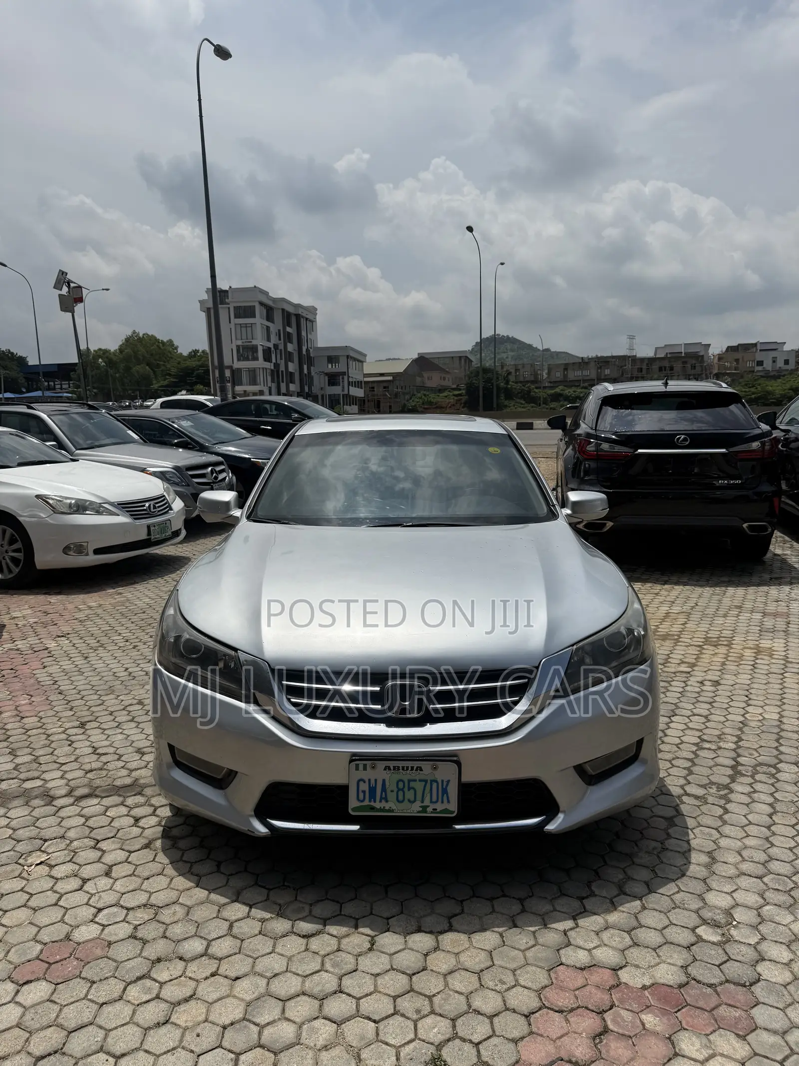 Honda Accord LX 4dr Sedan FWD (2.4L 4cyl 2A) 2016 Silver