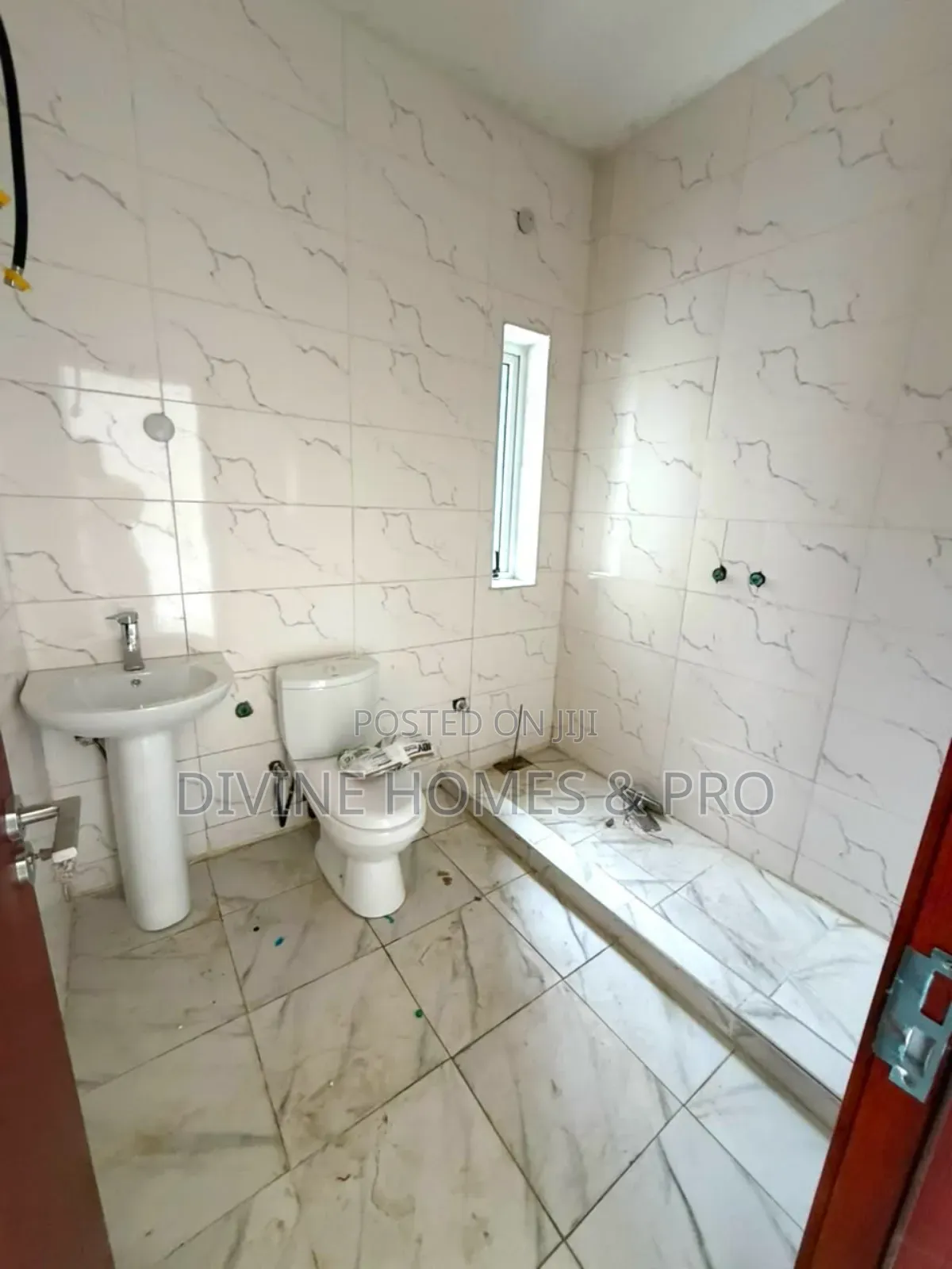 4bdrm Duplex in Karasana, Gwarinpa for sale