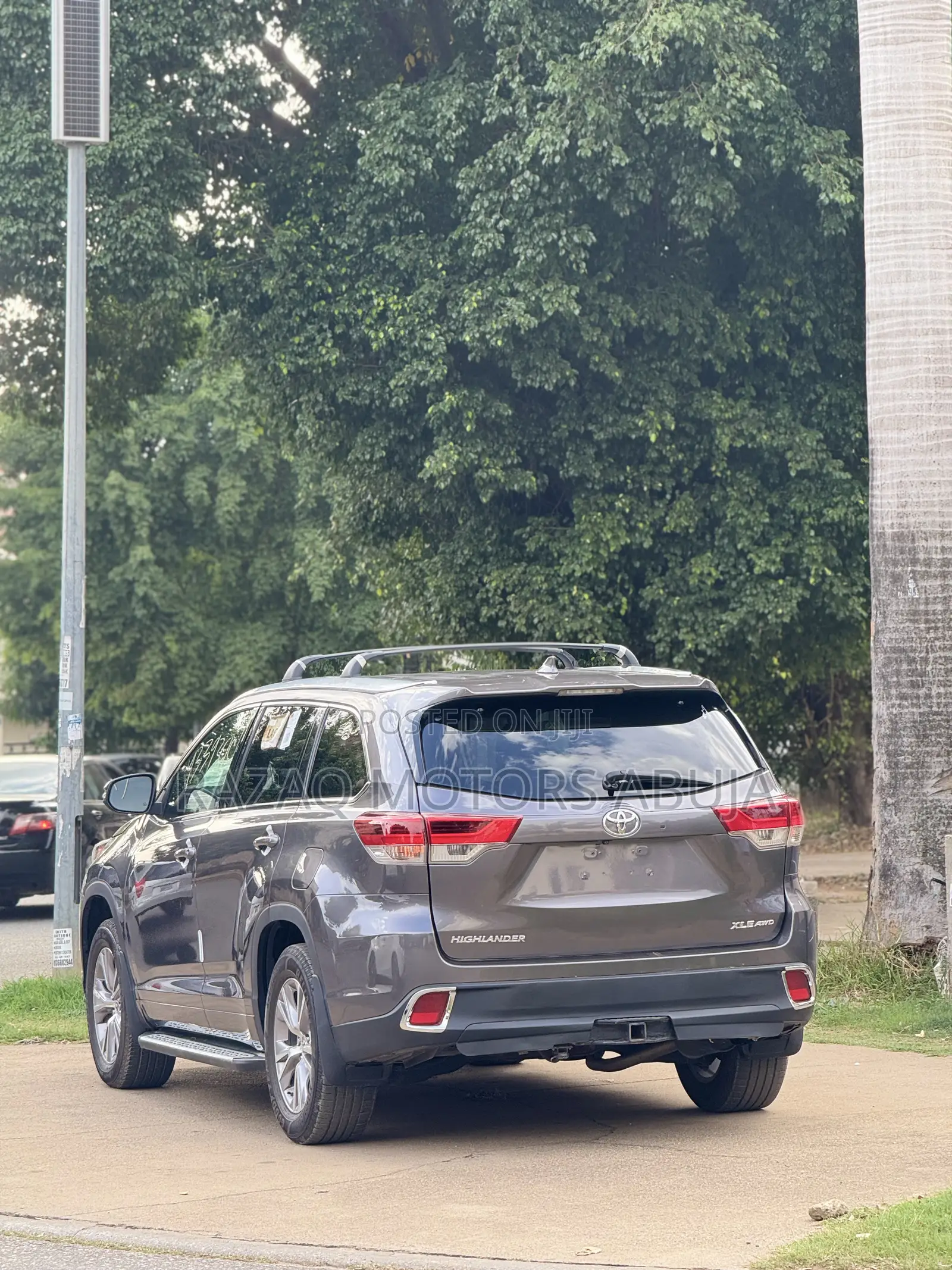 Toyota Highlander XLE 4dr SUV (3.5L 6cyl 6A) 2015 Gray