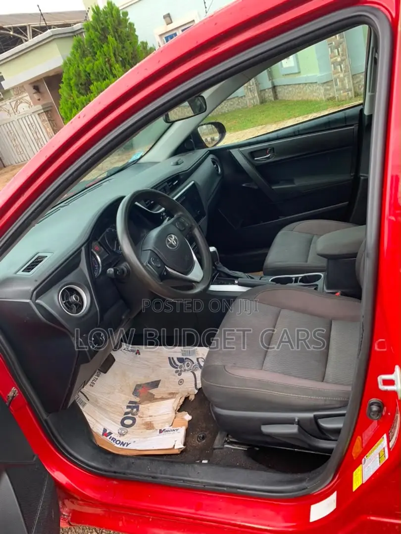 Toyota Corolla LE 4dr Sedan (1.8L 4cyl CVT) 2017 Red