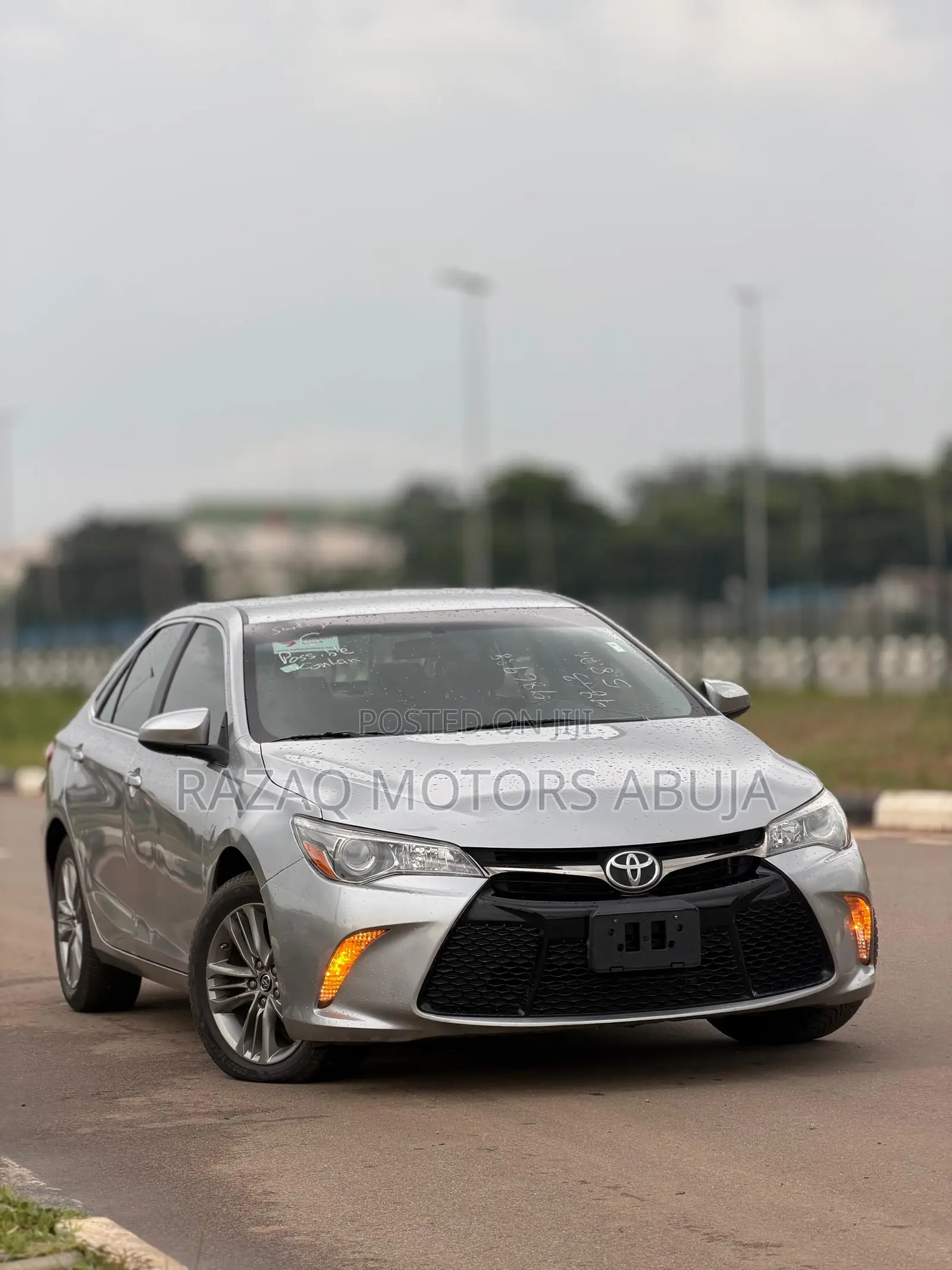 Toyota Camry SE 4dr Sedan (2.5L 4cyl 6A) 2015 Silver