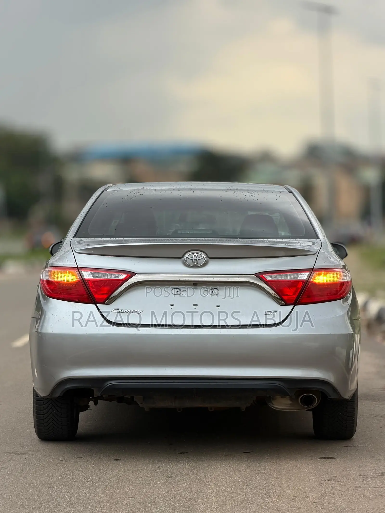 Toyota Camry SE 4dr Sedan (2.5L 4cyl 6A) 2015 Silver