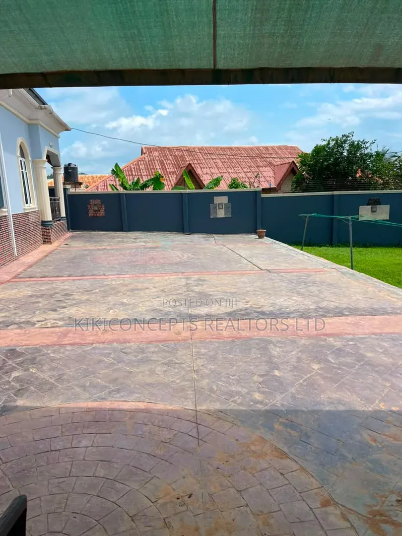 5bdrm Bungalow in Jankata, Kuola, Akala Express for sale