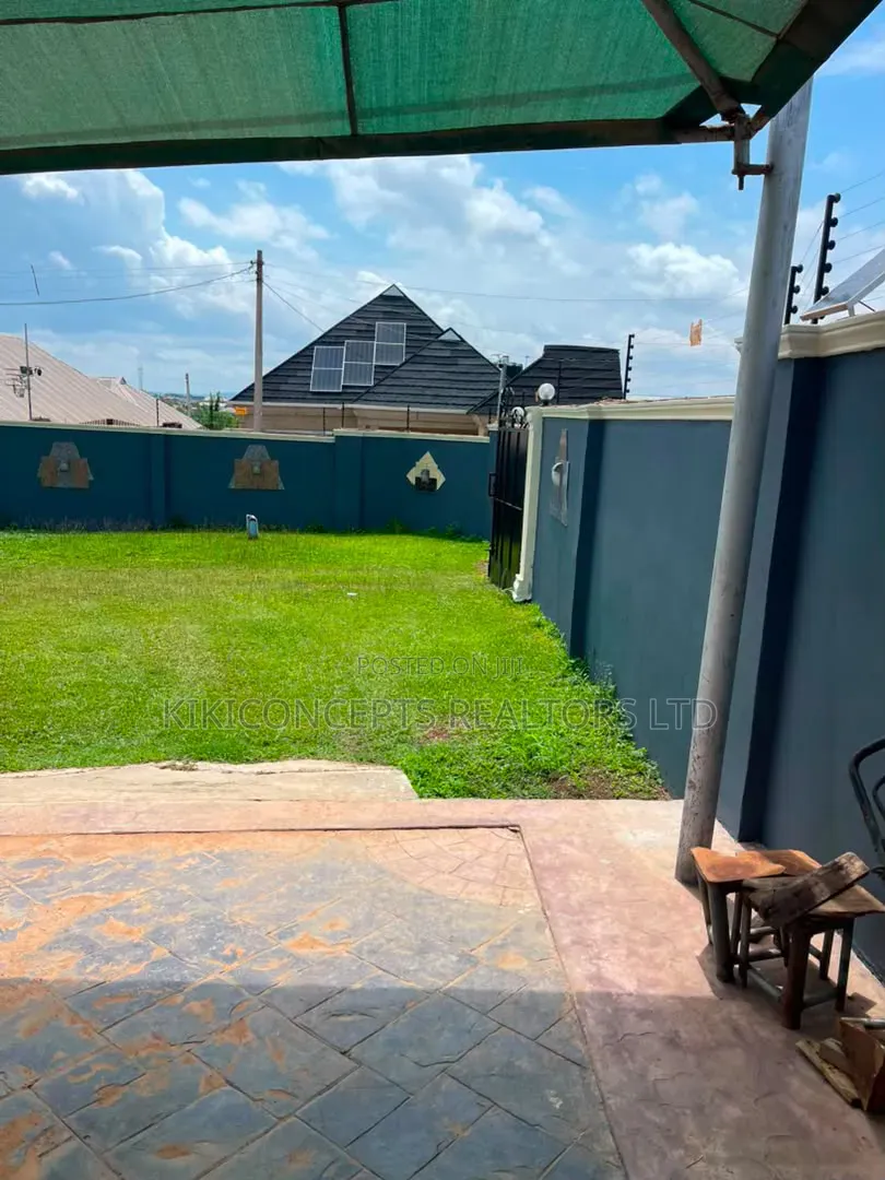5bdrm Bungalow in Jankata, Kuola, Akala Express for sale