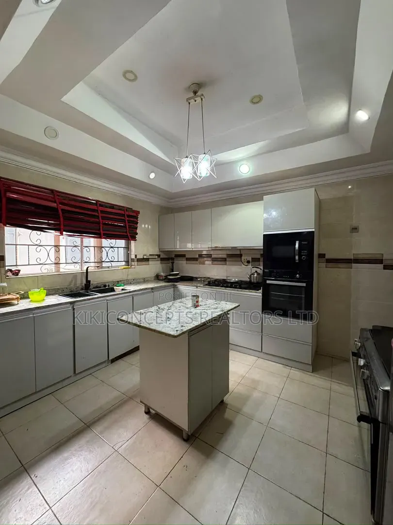 5bdrm Duplex in Adewunmi Layout, Ojoo for sale