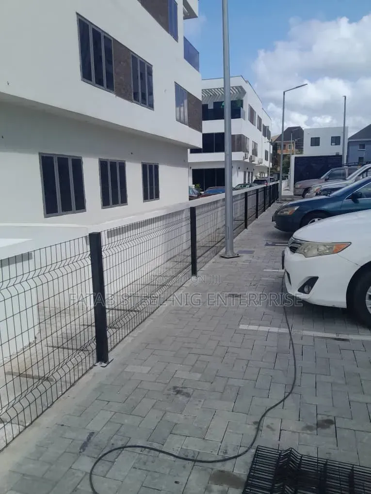 Perimeter Fencing See Through Finger Type