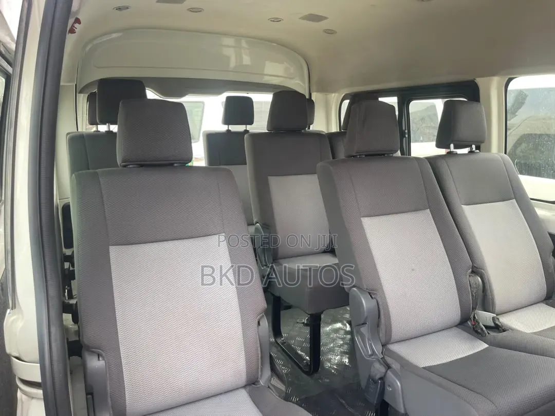 Toyota HiAce 2020 White