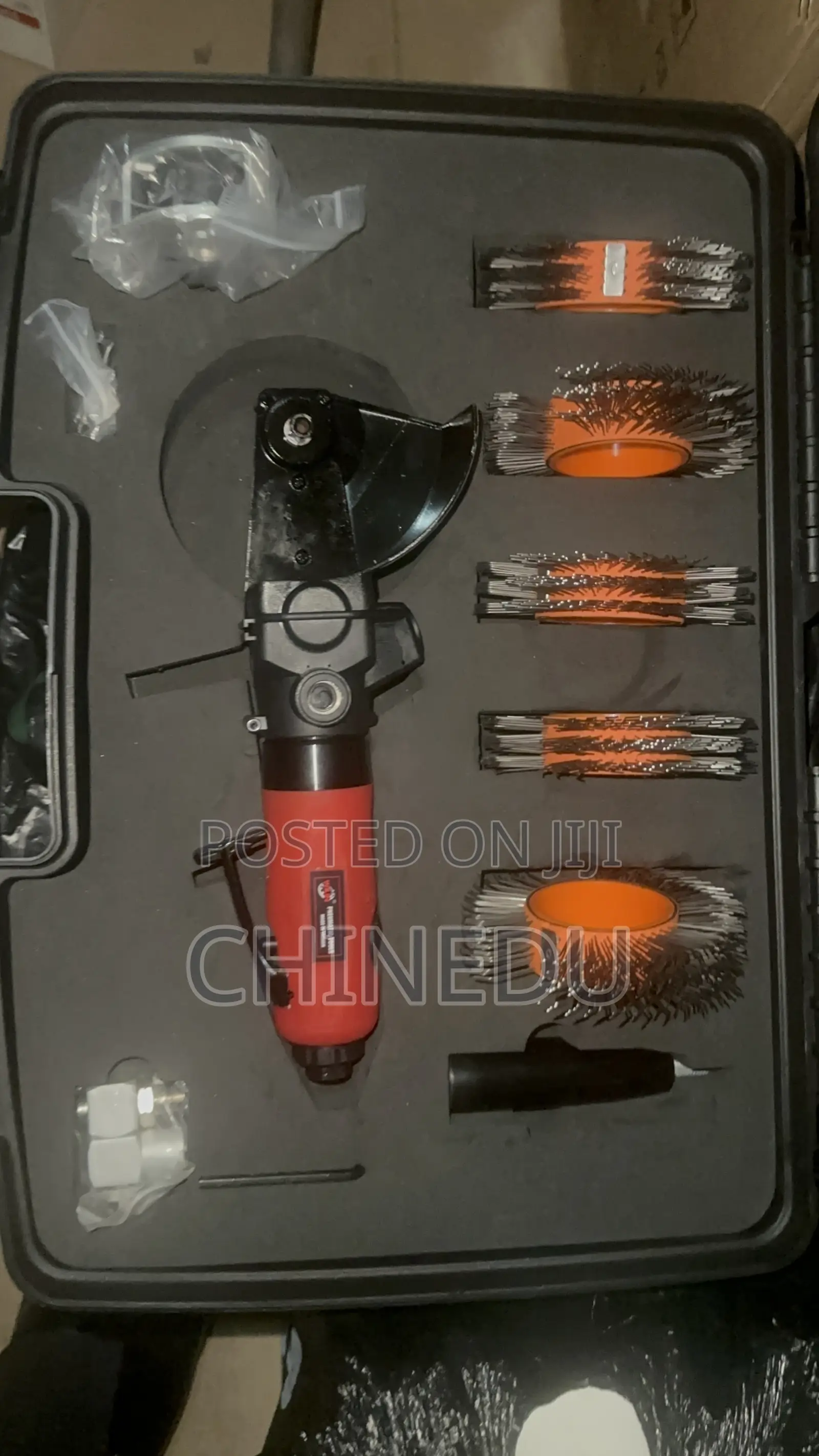 Air Pneumatic Scaler / Rust Removal Tool Kit With Rotary Wire Brush