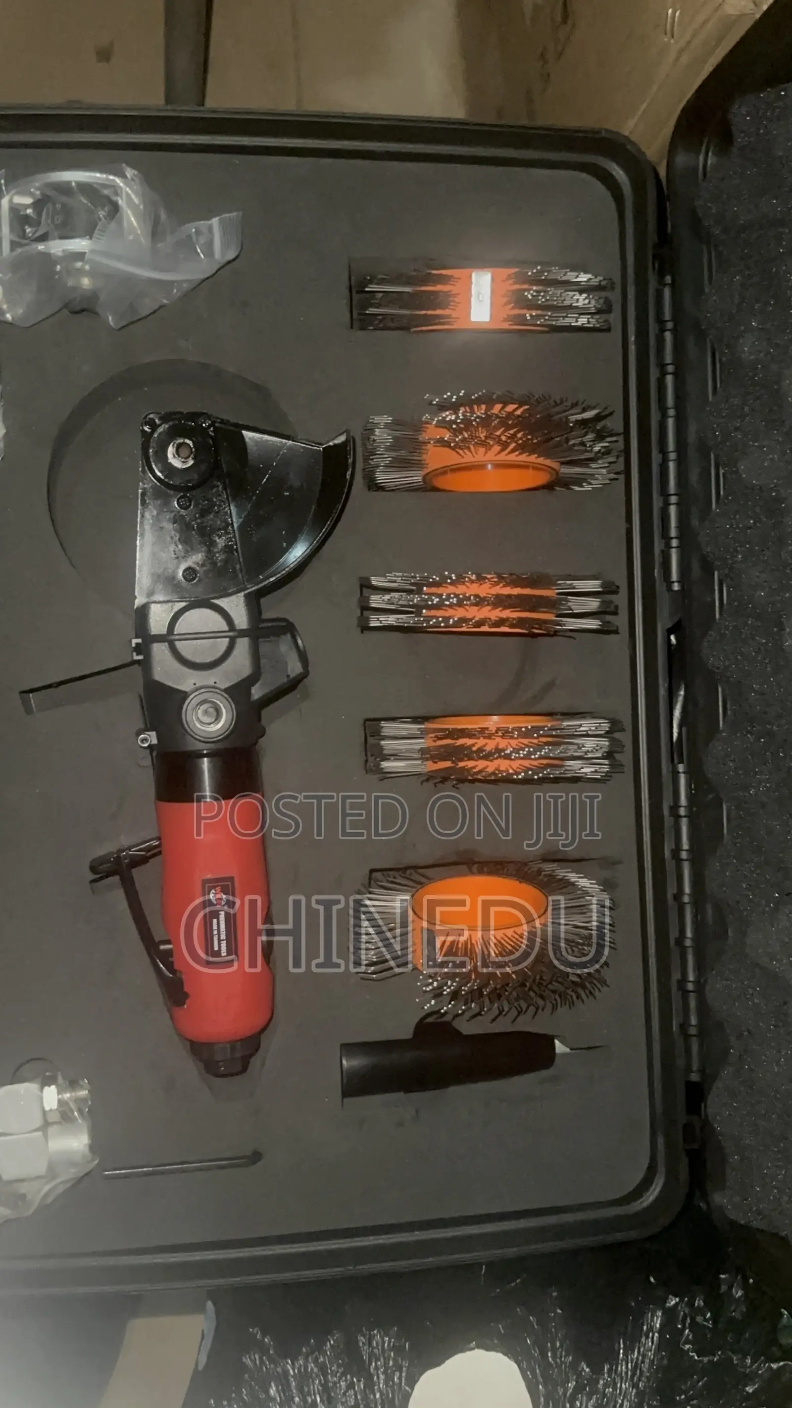 Air Pneumatic Scaler / Rust Removal Tool Kit With Rotary Wire Brush