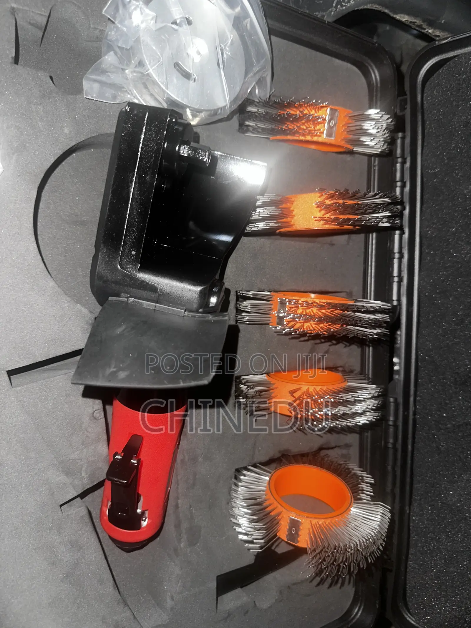 Air Pneumatic Scaler / Rust Removal Tool Kit With Rotary Wire Brush