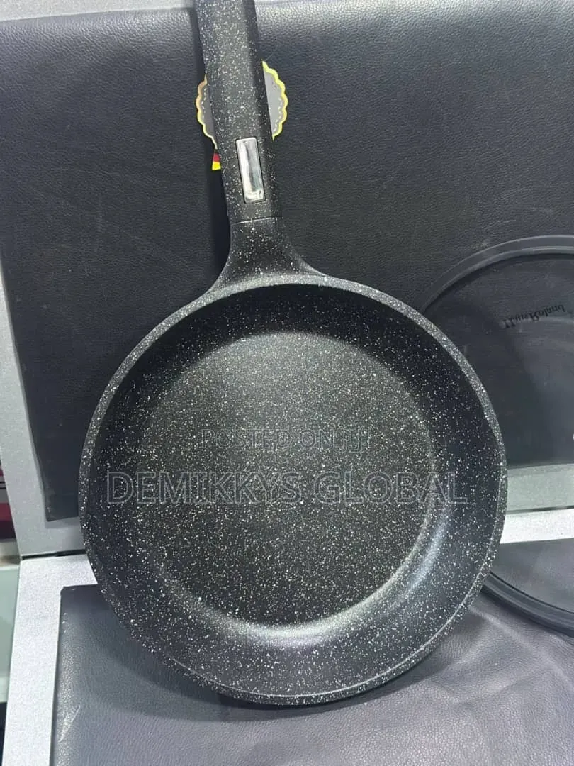 Nonstick Frying Pan With Lid Cover