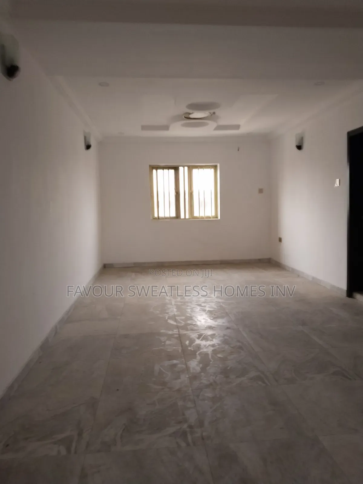 3bdrm Apartment in Magboro, Obafemi-Owode for rent