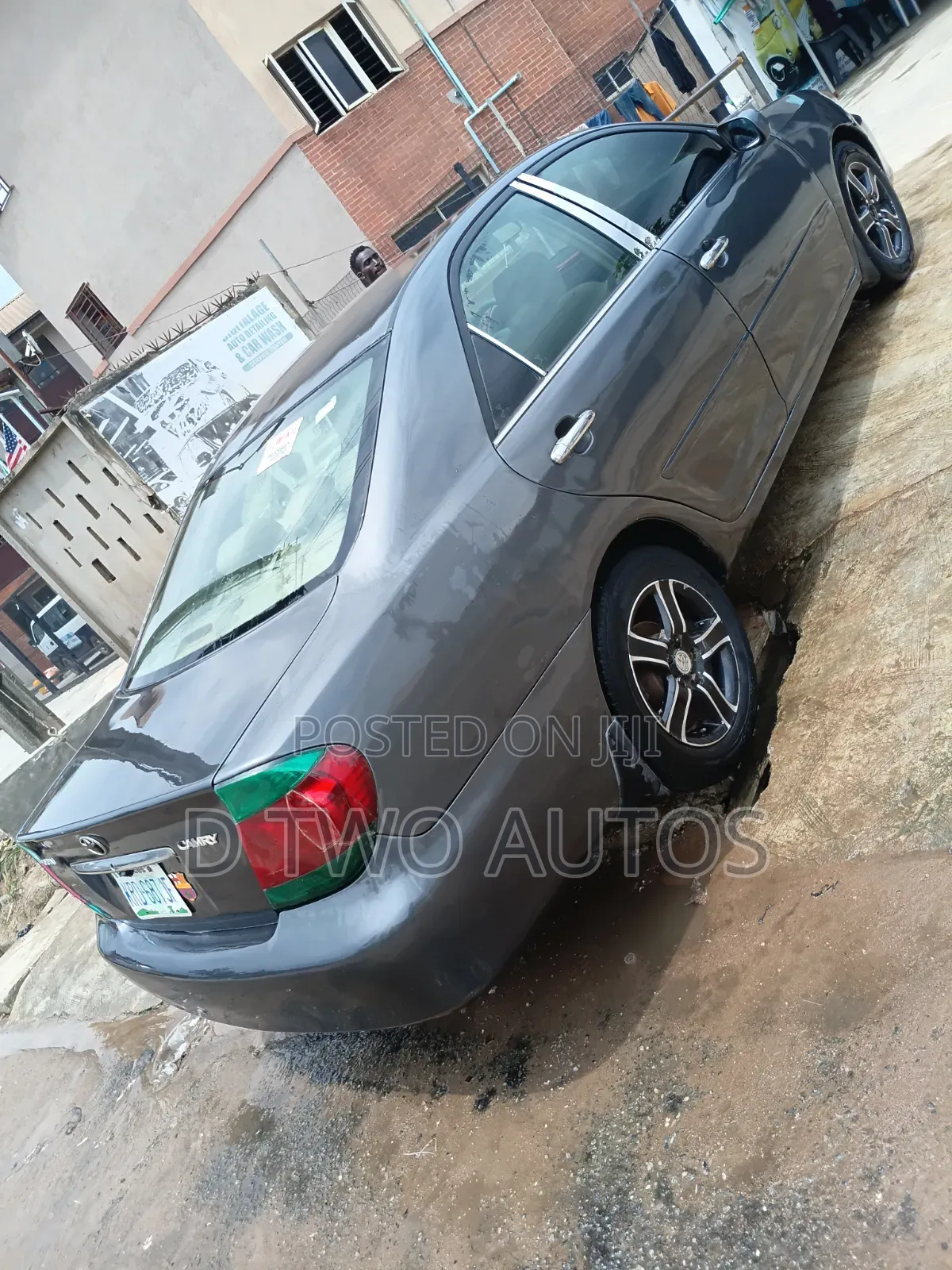 Toyota Camry LE V6 4dr Sedan (3.0L 6cyl 5A) 2005 Gray
