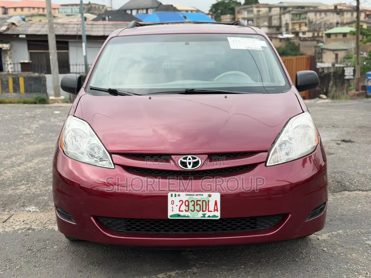 Toyota Sienna 2005 Red