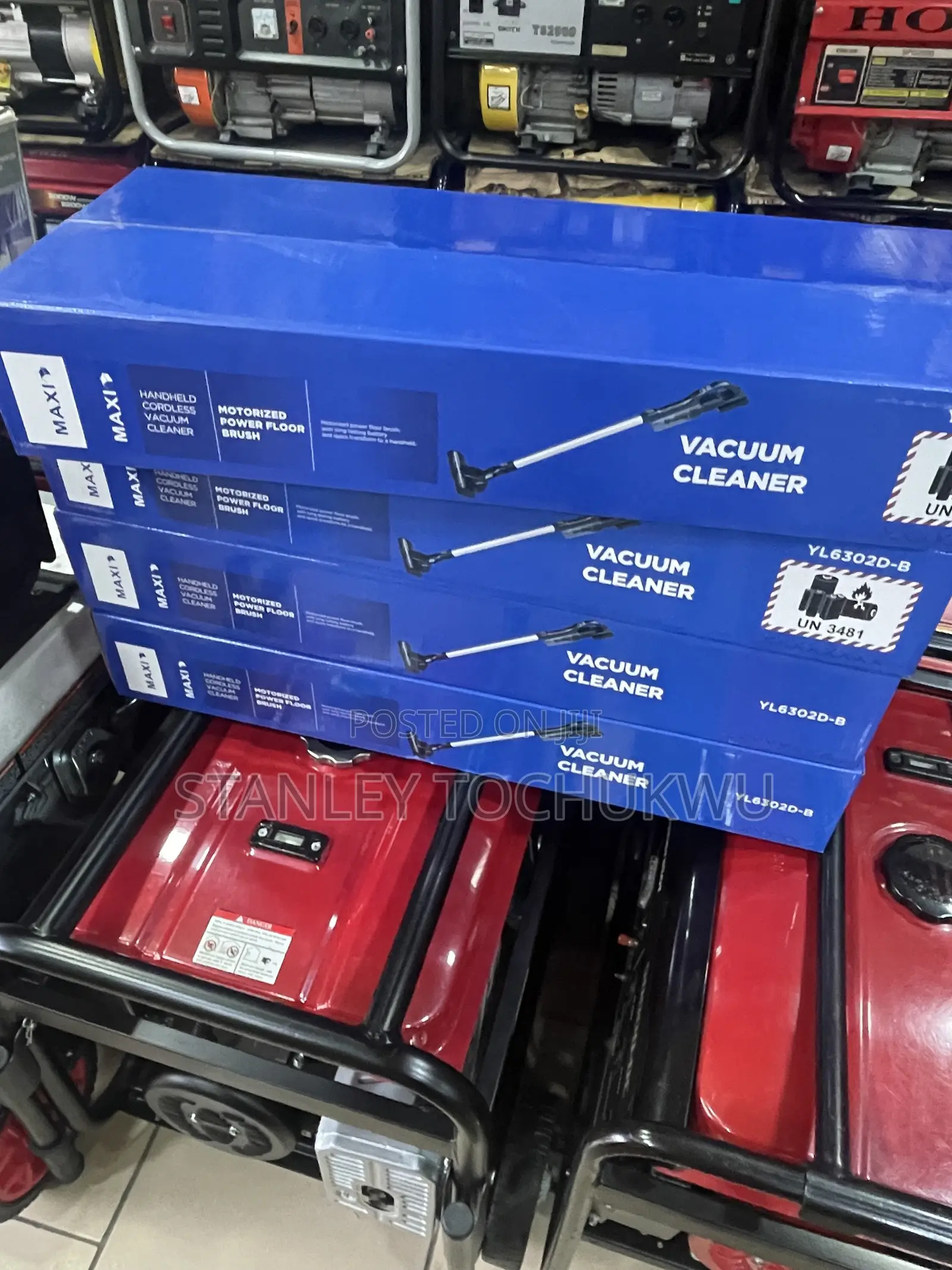 Maxi Rechargeable Vacuum Cleaner